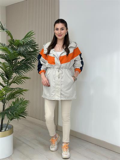 Kapşonlu Turuncu Bej Geçişli Beli Bağlamalı Yağmurluk