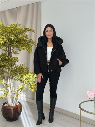 Kaşe Çıkarılabilir Kapşonlu Mont Siyah