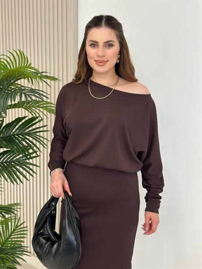 Kayık Yaka Beli Lastikli Modal Kumaş Elbise Kahve