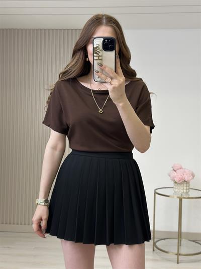 Kayık Yaka Kısa Kollu Tshirt Kahve