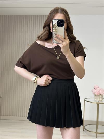 Kayık Yaka Kısa Kollu Tshirt Kahve