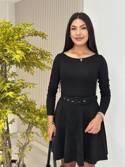 Kayık Yaka Likralı Basıc Siyah