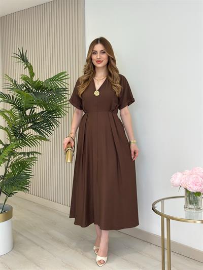 Keten Gold Broşlu Önden Yırtmaçlı Elbise Kahve