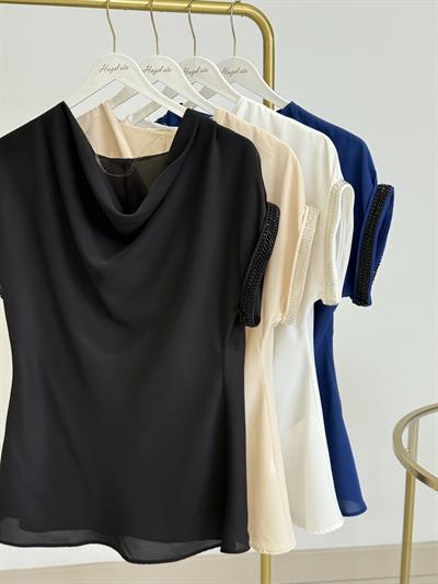 Kolları Boncuk İşlemeli Degaje Yaka Bluz Lacivert