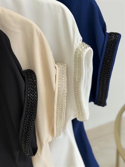 Kolları Boncuk İşlemeli Degaje Yaka Bluz Lacivert