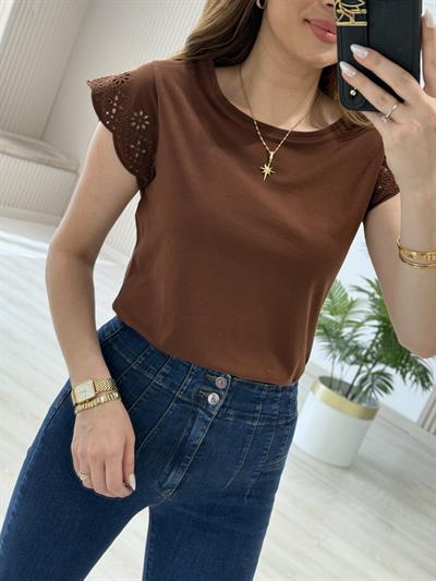 Kolları Fisto Nakışlı Tshirt Kahve