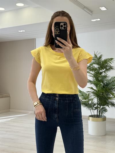 Kolları Fisto Nakışlı Tshirt Sarı