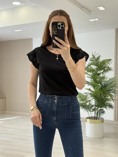 Kolları Fisto Nakışlı Tshirt Siyah