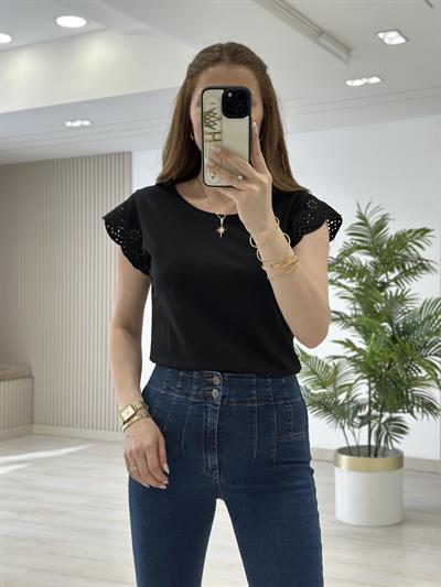 Kolları Fisto Nakışlı Tshirt Siyah