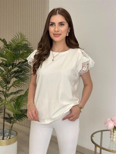 Kolları Güpürlü Likralı Rahat Kalıp Tshirt Beyaz