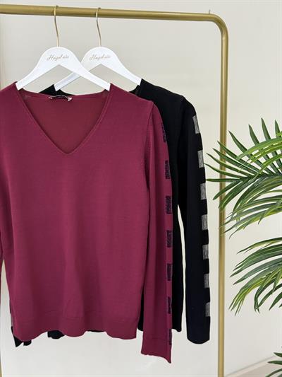 Kolları Kare Simli Detaylı V Yaka Merserize Siyah