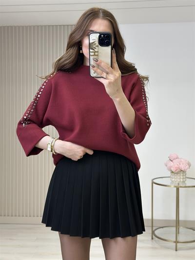 Kolları Taşlı Dik Yaka Çelik Örme Kazak Bordo