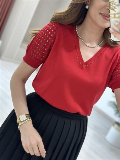 Kolları Yakası Ajurlu Rahat Kalıp Triko Bluz Kırmızı 