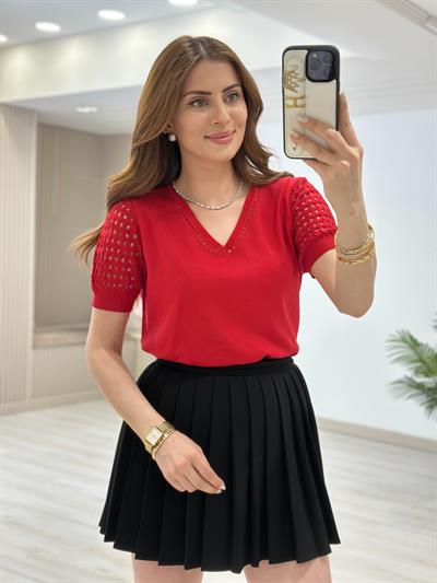 Kolları Yakası Ajurlu Rahat Kalıp Triko Bluz Kırmızı 