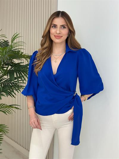 Kruvaze Yaka Zincir Detaylı Kolları Lastikli Krep Kumaş Bluz Mavi