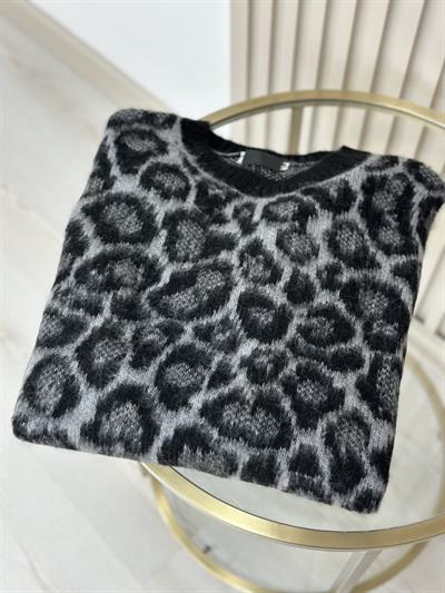 Leopar Desen Yün Kazak