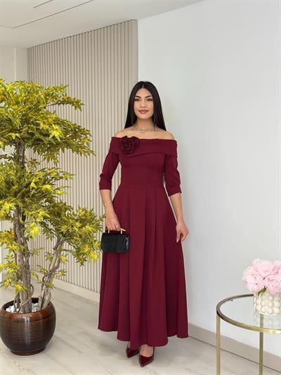 Madonna Yaka Broşlu Kloş Elbise Bordo