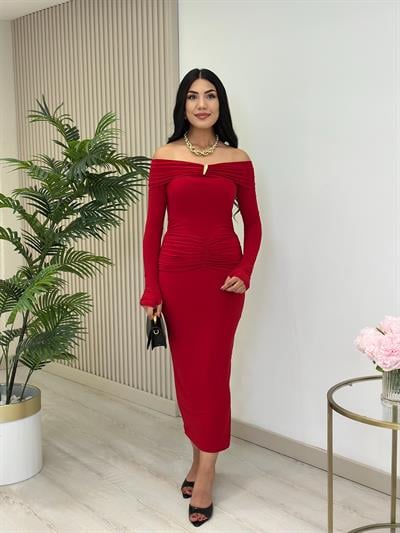 Madonna Yaka Göğsü Gold Tokalı Uzun Kollu Elbise Kırmızı