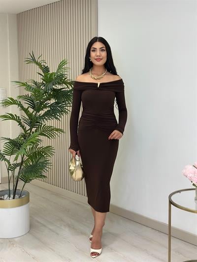 Madonna Yaka Göğsü Gold Tokalı Uzun Kollu Elbise Kahve