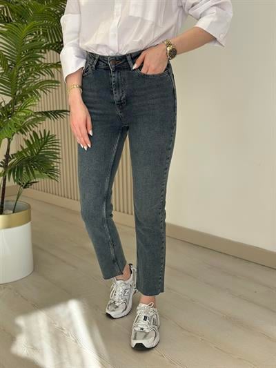 Marka Model Kesik Paça Jean Koyu Tintli Melbourne