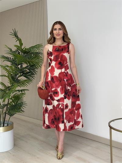 Marka Model Kırmızı Çiçekli Sıfır Kol Elbise