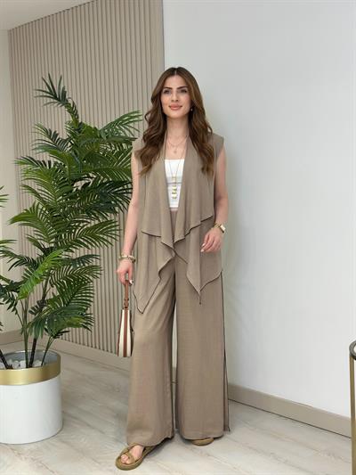 Marka Muadili Keten Asimetrik Yaka Paçası Yırtmaçlı Takım Vizon