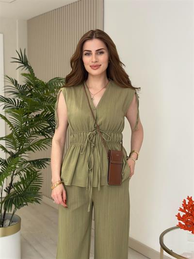 Omuzları Beli Bağlama Detaylı Keten Bluz Pantolon Takım Yeşil