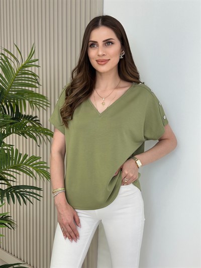Omuzları Çıtçıt Detaylı V Yaka Modal Kumaş Tshirt Yağ Yeşili