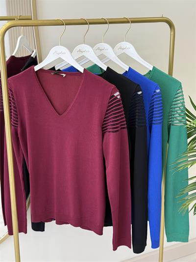 Omuzları Çizgili Simli Tül Detaylı V Yaka Merserize Bordo