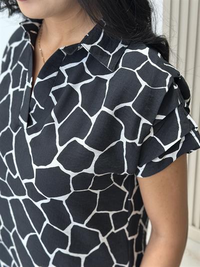 Omuzları Drapeli Gömlek Yaka Elbise 1