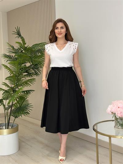 Omuzları Fisto İşlemeli V Yaka Tshirt Beyaz