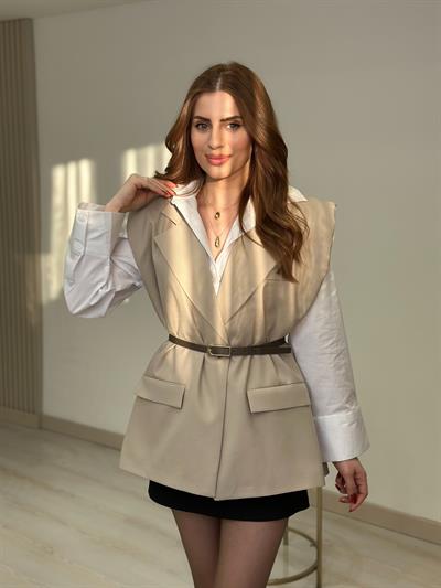 Omuzları Vatkalı Kemerli Yelek Taş