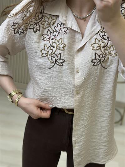 Omuzları Yaprak İşlemeli Ayrobin Gömlek Bej