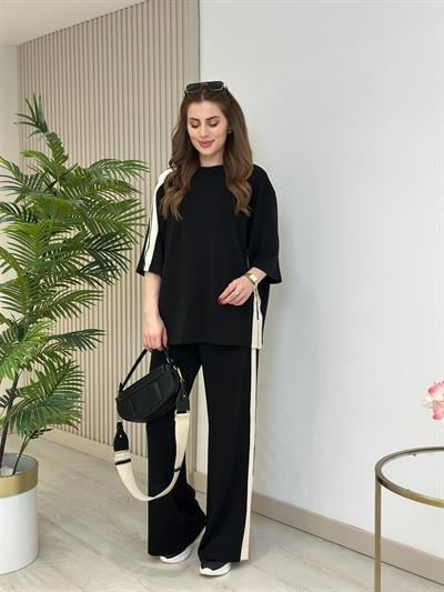 Paça Yırtmaç Detaylı Şeritli Modal Takım Siyah