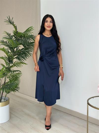 Pamuk Saten Beli Drapeli Broşlu Elbise Lacivert