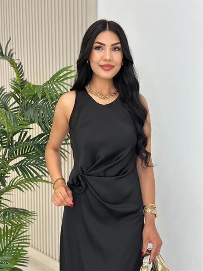 Pamuk Saten Beli Drapeli Broşlu Elbise Siyah