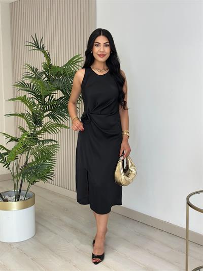 Pamuk Saten Beli Drapeli Broşlu Elbise Siyah