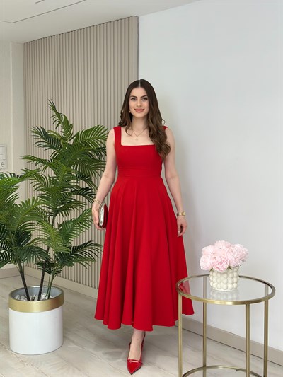 Pretty Arkadan Bağlama Detaylı Kalın Askılı Elbise Kırmızı