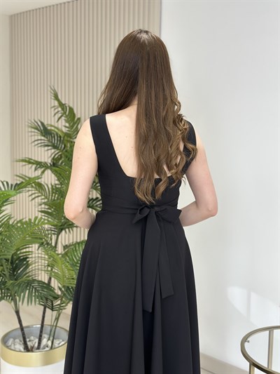 Pretty Arkadan Bağlama Detaylı Kalın Askılı Elbise Siyah