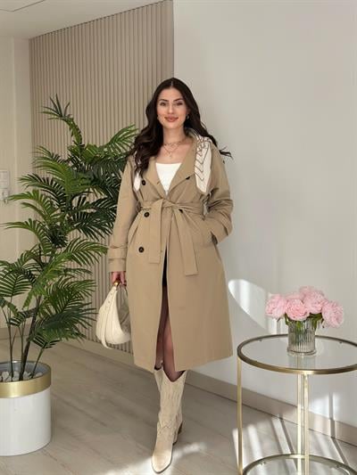 Şal Aksesuarlı Trençkot Camel