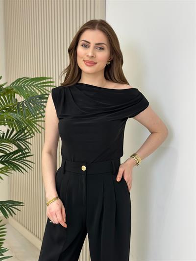 Sandy Kumaş Tek Omzu Dekolteli Bluz Siyah