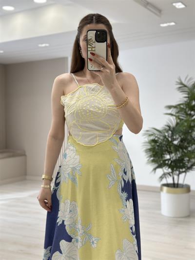 Sarı Nakışlı Sırt Detaylı Keten Elbise 