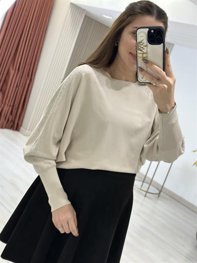 Serpme Taşlı Yarasa Kol Rahat Kalıp Triko Bej