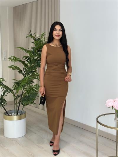 Sıfır Kol Likralı Yanları Drapeli Elbise Kahve