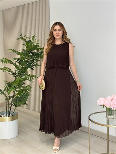 Sıfır Yaka Piliseli Şifon Elbise Kahve