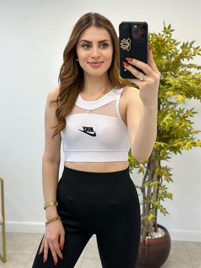 Sırtı Ve Göğsü Transparan Detaylı Sporcu Büstiyer Beyaz