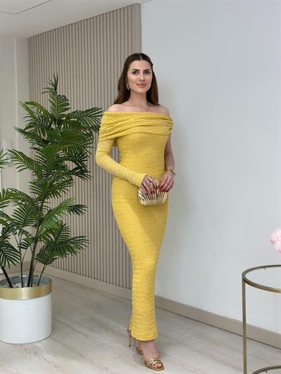 Tek Kollu Gofre Kumaş Yırtmaçlı Elbise Sarı
