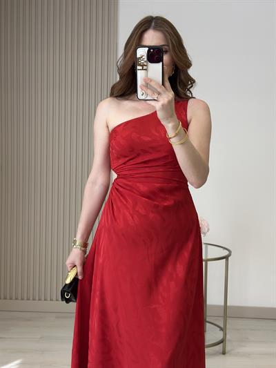 Tek Omuz Beli Pencere Detaylı Saten Elbise Kırmızı