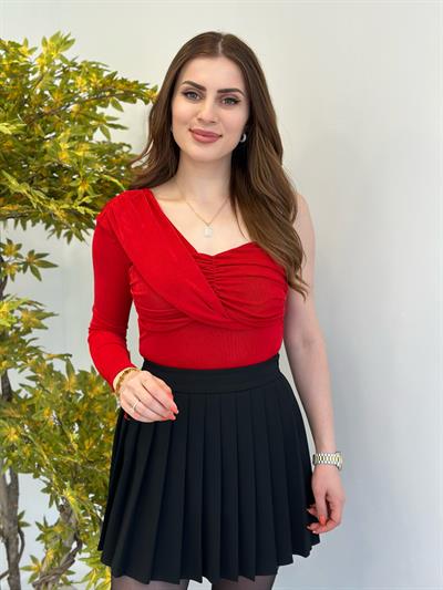 Tek Omuz Drapeli Tasarım Bluz Kırmızı