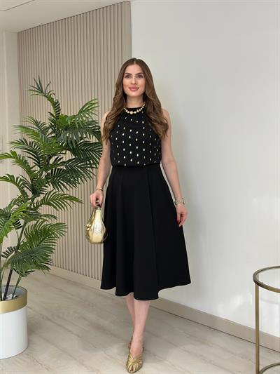 Üzeri Gold Varaklı Puantiyeli Kloş Elbise 